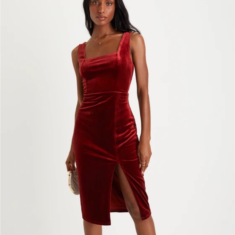 Lulu's rust Velvet midi Dress